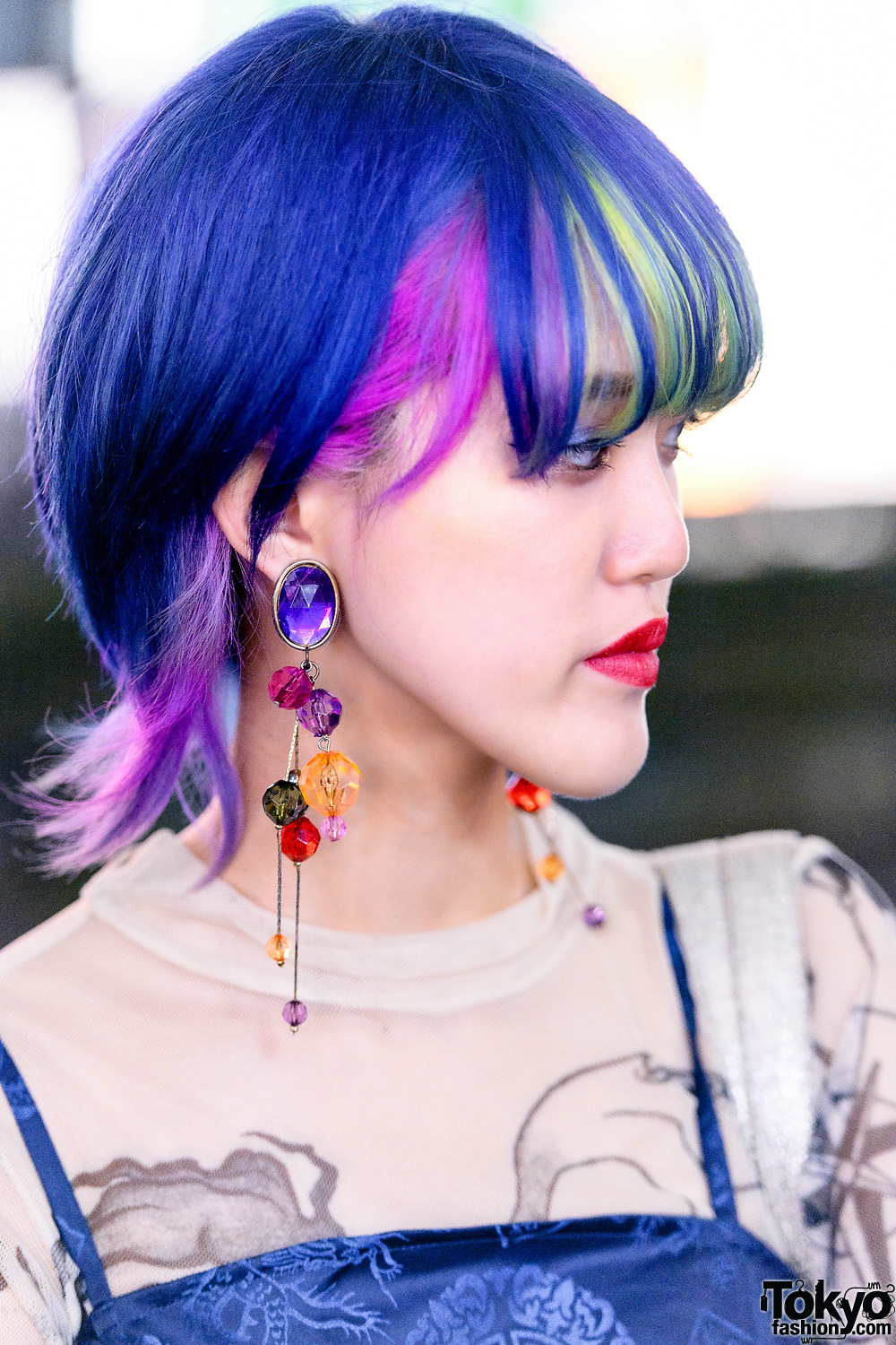 Tokyo Streetwear Style w/ Colorful Hairstyle, Vintage Bead 