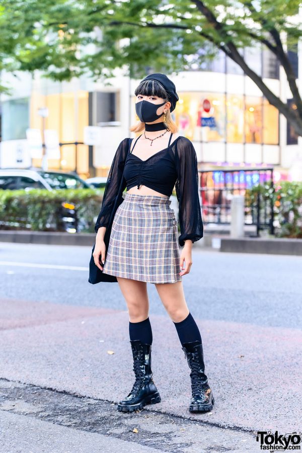 Summer Japanese Street Style w/ Two-Tone Hairstyle, Beret, Chanel ...
