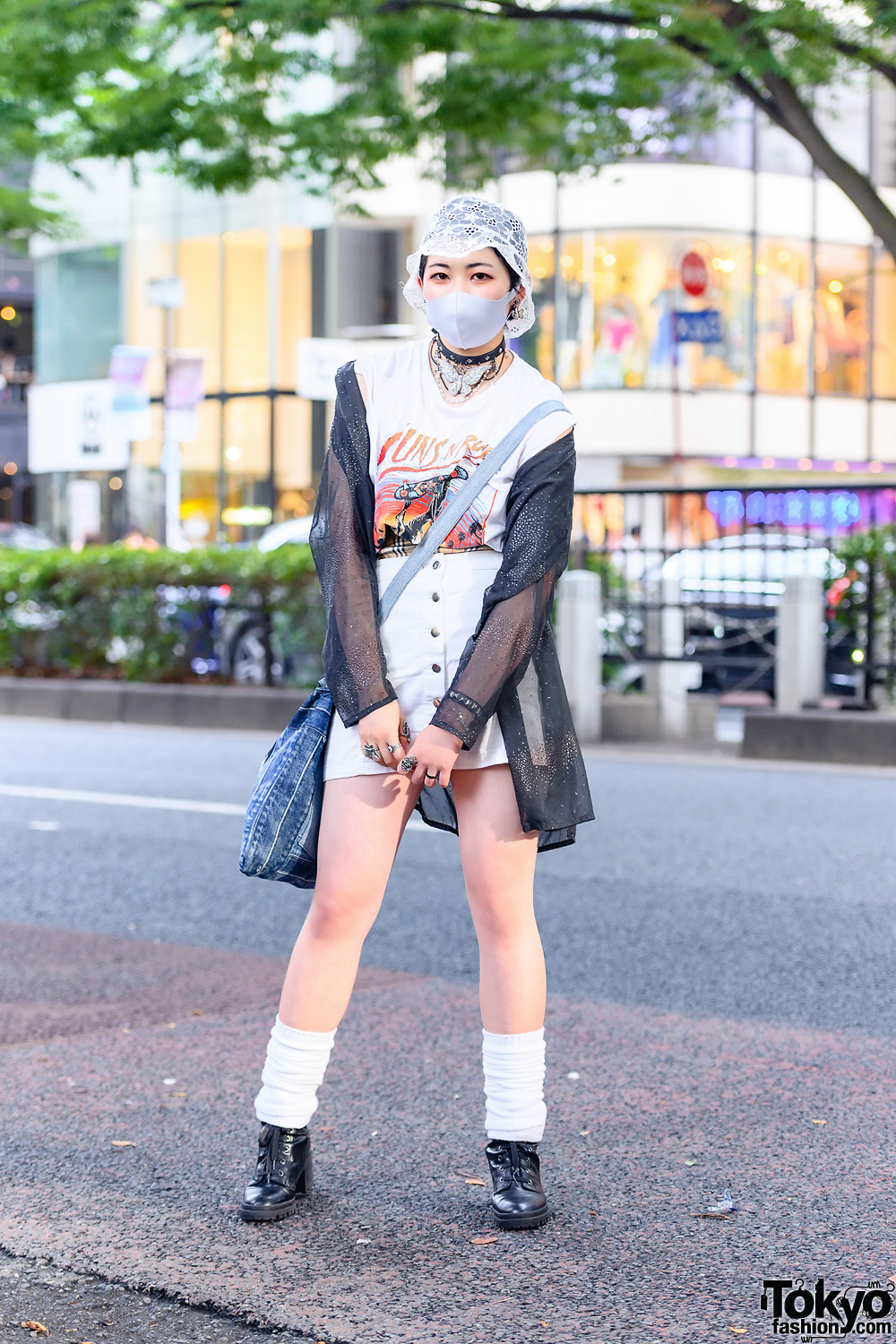 Tokyo Trio Streetwear Styles w/ Lace Headdress, Bucket Hat, Axes Femme ...