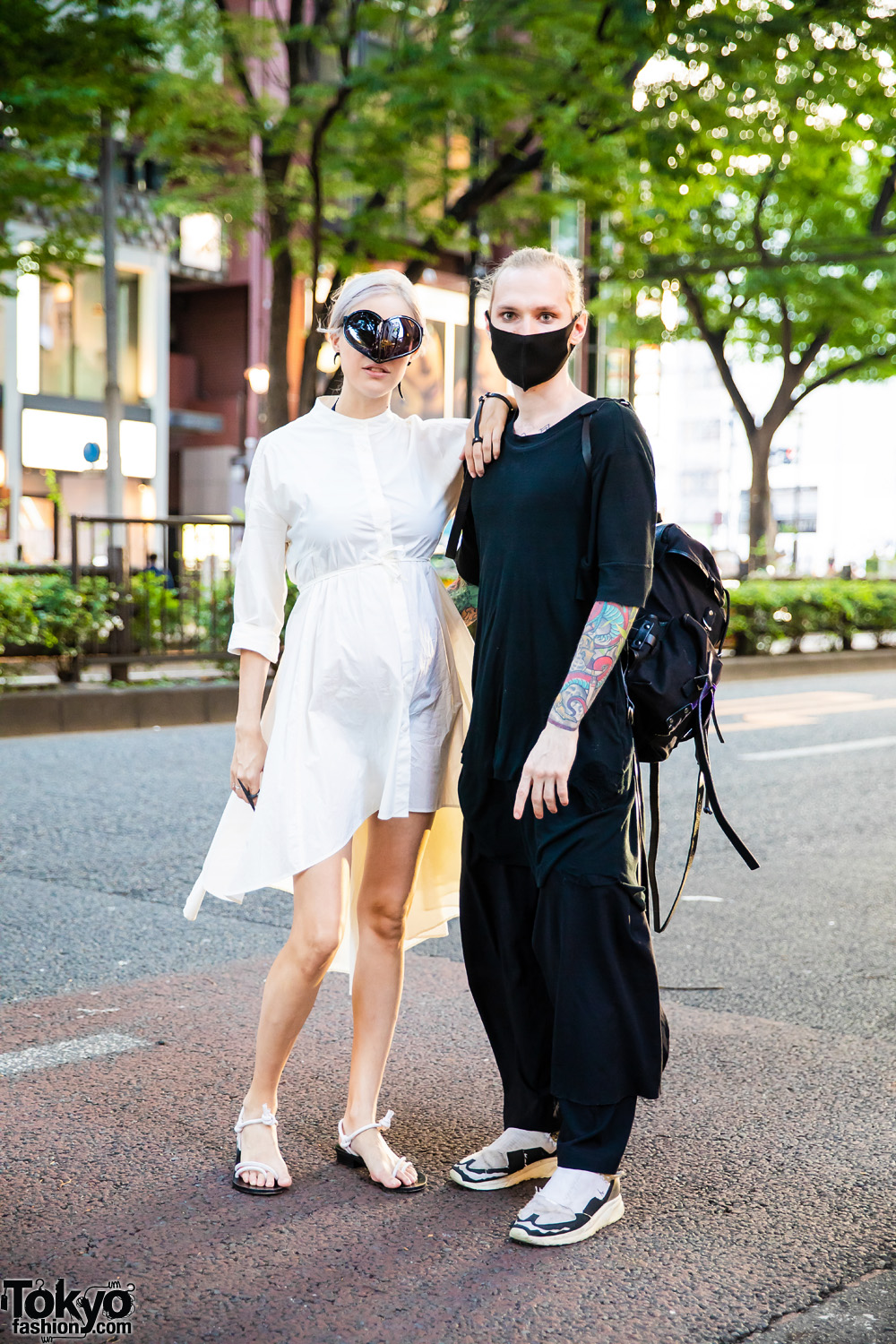 Duo in Black and White Look w/ Heart Glasses, Face Mask, Asymmetrical White Dress, Black Outfit & Backpack
