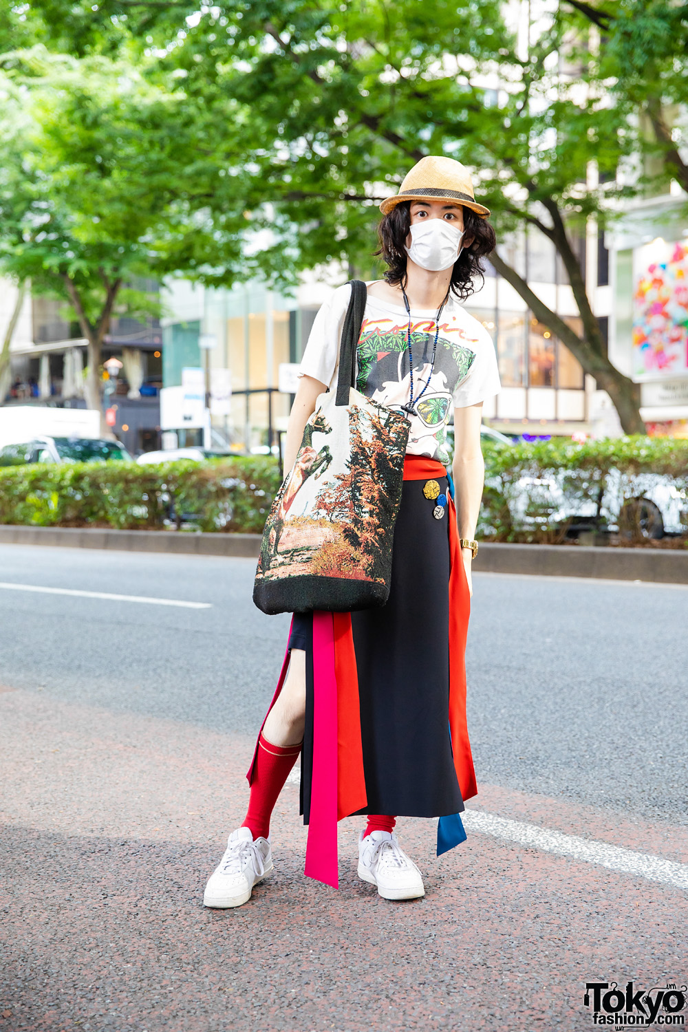 Harajuku Style w/ Backlash Straw Hat, Vintage Betty Boop Shirt, Scai Multicolor Skirt, Phenomenon Tote & Nike Sneakers