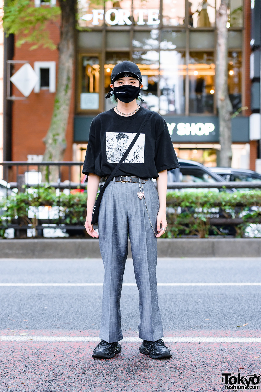 Harajuku Model’s Monochrome Street Style w/ Sweet Like Honey Mask ...