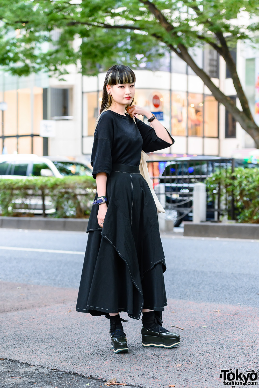 Fashion Designer in All Black Outfit w/ Black Shirt, Ujoh Tiered Long Skirt, Paloma Barcelo Wedge Shoes & Toga Accessories