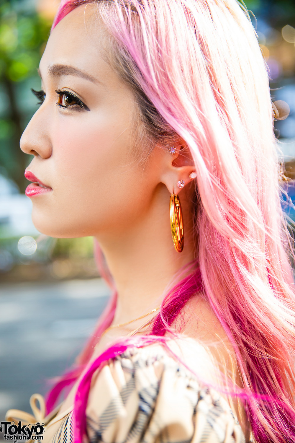 I.Am.Gia Streetwear Style w/ Ombre Pink Hair, Louis Vuitton Logo Earrings,  Ear Studs, Plaid Setup, Seatrus Basketball Bag & Nike High Tops – Tokyo  Fashion
