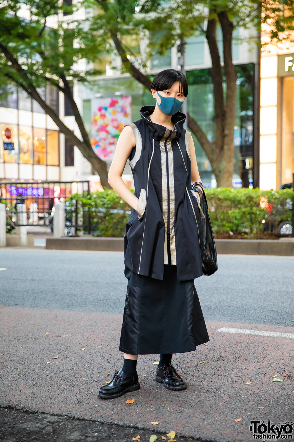 Tokyo Minimalist Street Style w/ Short Bob, Teal Face Mask, H&M Ring, Cowl Neck Vest, Long Skirt, Triangle Bag & Lee Leather Shoes
