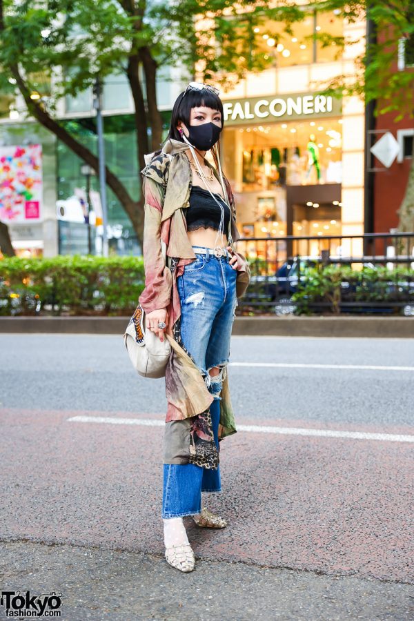 Harajuku Girl in Ripped Jeans Fashion w/ Lace Tube Top, GYDA Ripped Jeans, Resexxy Heels, Vivienne Westwood Bag, Louis Vuitton and Coach Accessories