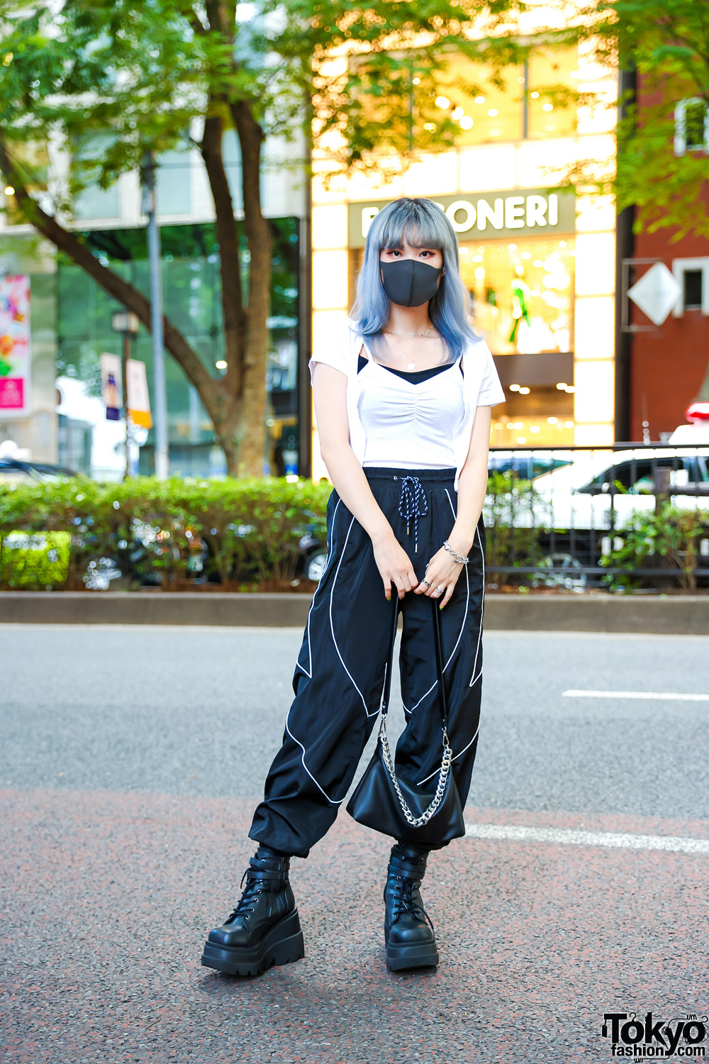 Ombre Blue Hair & Monochrome Fashion in Tokyo w/ H&M Layered Tops, Forever21 Parachute Pants, Bershka Sling Bag, Demonia Platforms & Never Mind the XU Accessories
