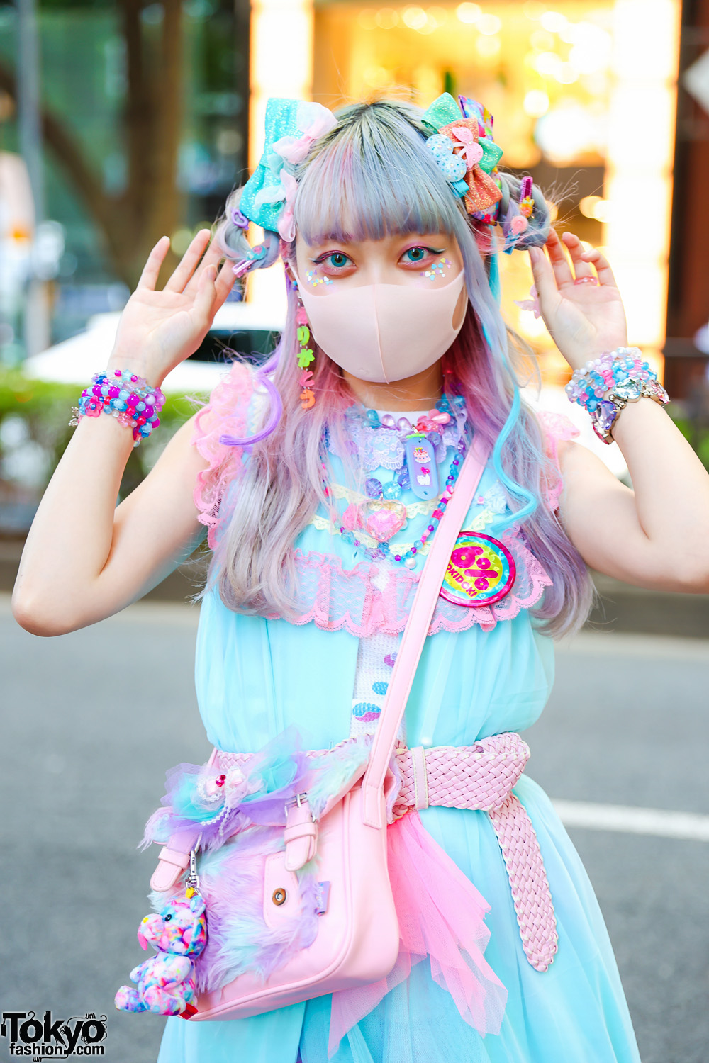 Tokyo Unicorn Pastel Fashion w/ Multicolored Hair, Kanji Earrings, 6 ...
