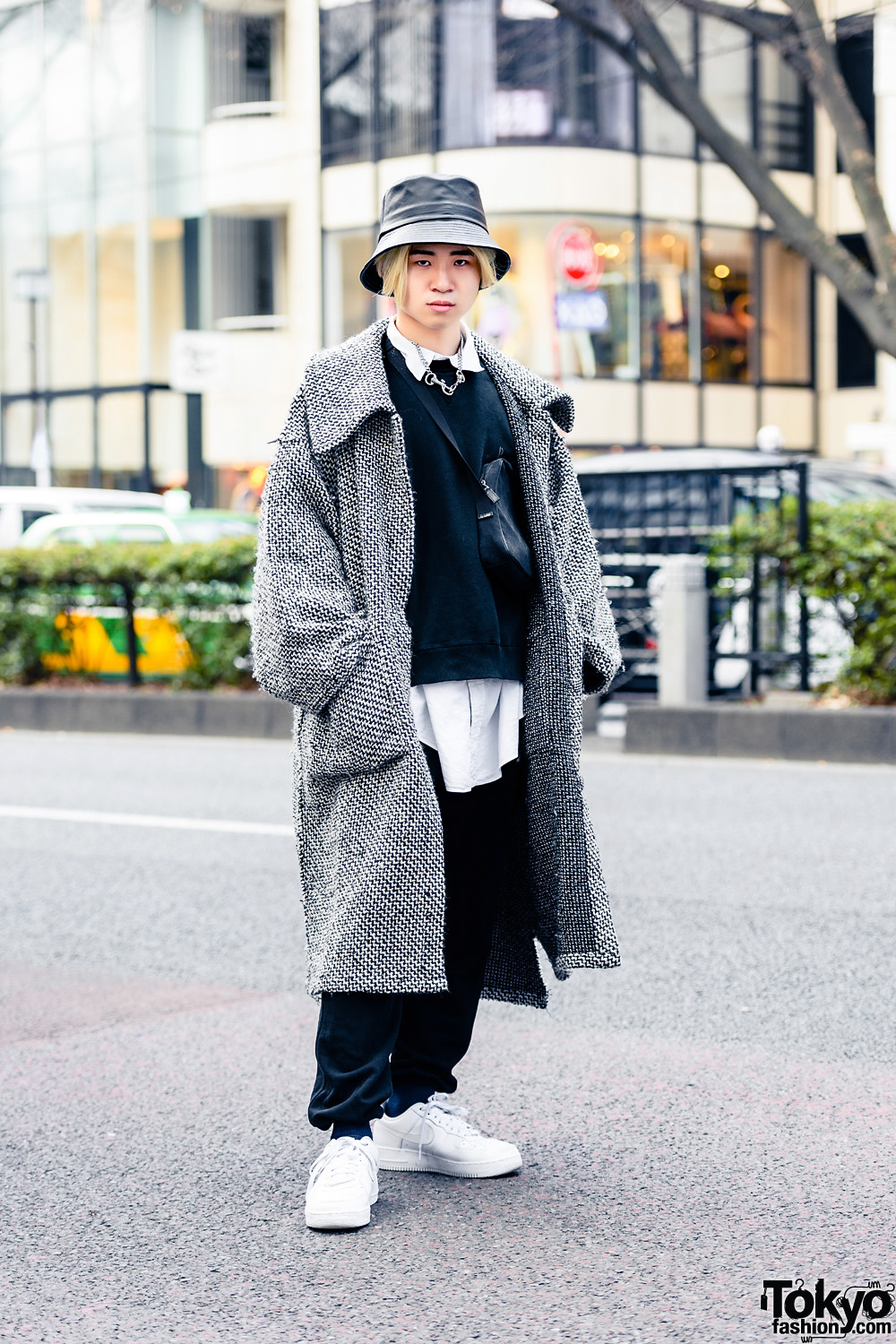 Harajuku Layered Winter Street Style w/ Bucket Hat, Ikumi Thick Coat ...
