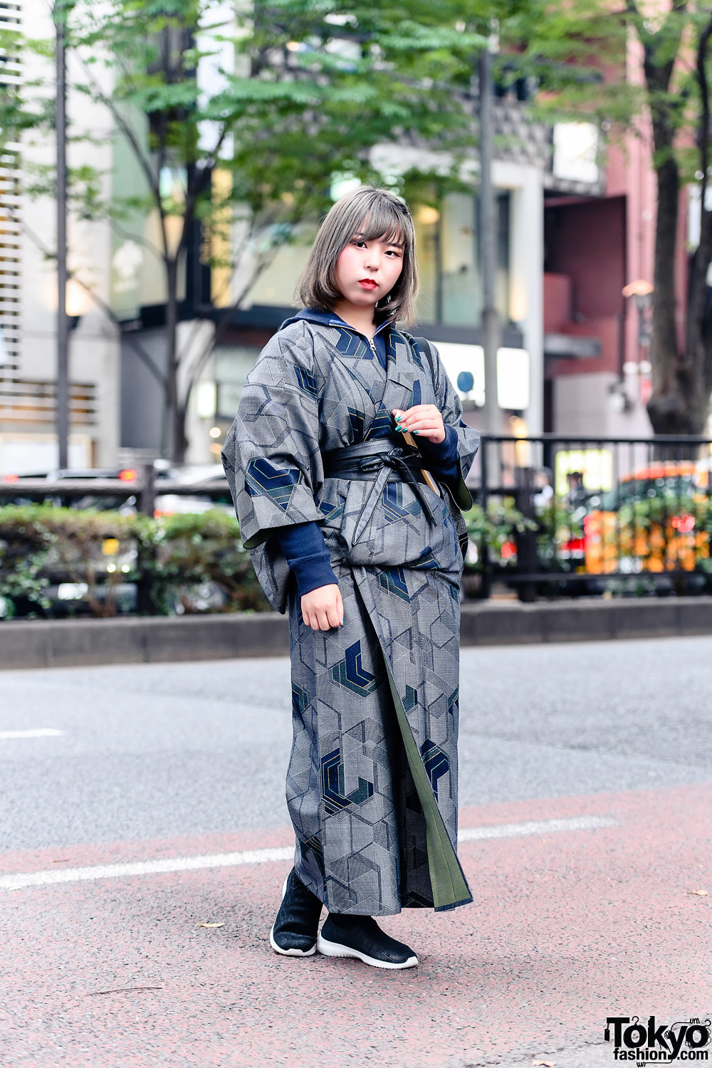 Harajuku Kimono Street Style w/ Zippered Blue Hoodie, GU Belt, Cat