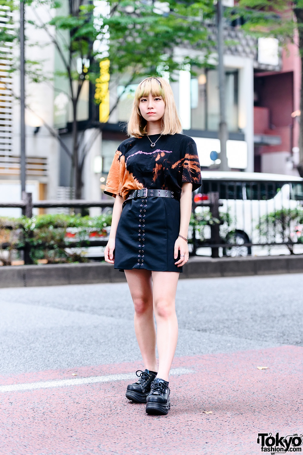 Harajuku Girl Streetwear Style w/ Blonde Bob, Remake Instinctive T-Shirt, Lace-Up Skirt, Bless Accessories & Yosuke Shoes