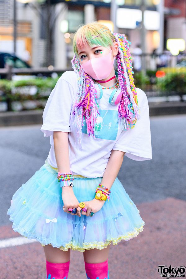 Tokyo Pastel Streetwear Style w/ Braided Yarn Hair Falls, Face Stickers ...