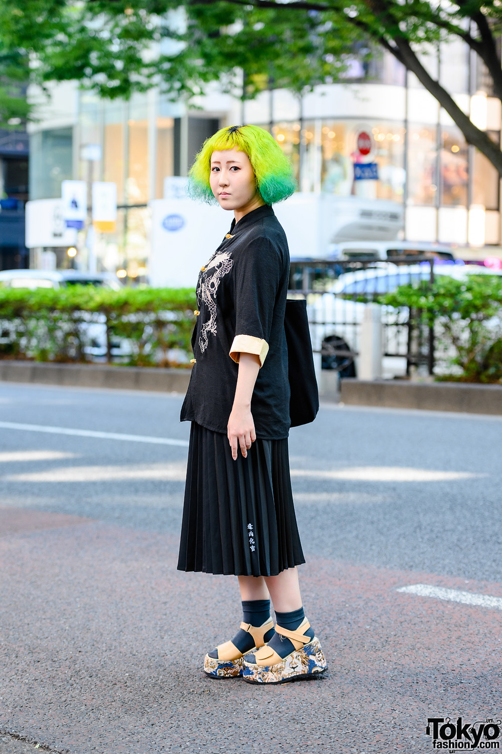 Green-Yellow Hair Harajuku Street Style w/ Dragon Knot Buttons Shirt ...