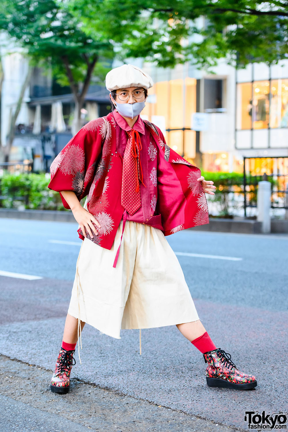Yellow-Haired Harajuku Guy in Remake One-Leg Pants Fashion w/ Tricot Comme  des Garcons & Dog Harajuku – Tokyo Fashion