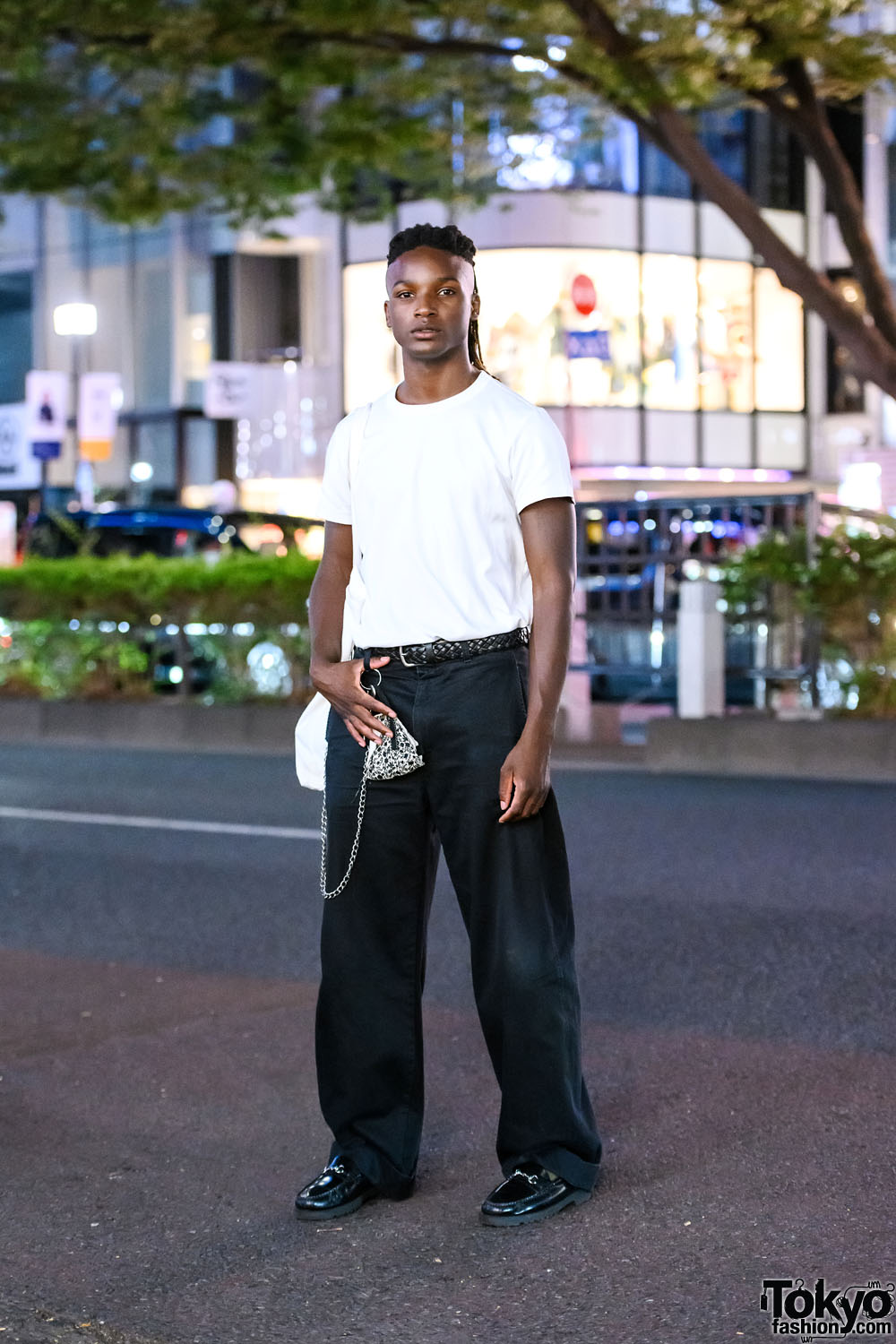 Fashion Model Joseph Oxley On The Street in Tokyo w/ Monochrome Style ...