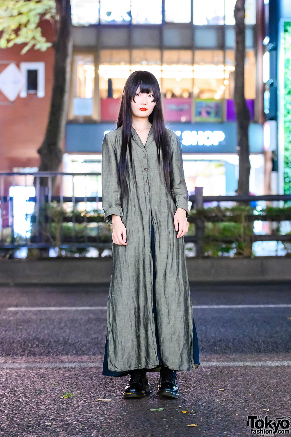 Minimalist Japanese Street Fashion w/ Long Black Hair Style, Vintage Linen Coat, Uniqlo, Muji & Dr. Martens Boots