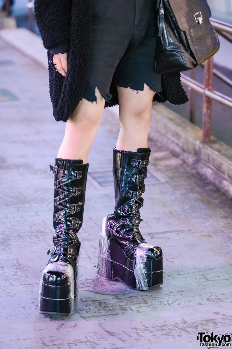 Japanese Trio’s Dark Harajuku Street Styles w/ Vampire Fangs, Spiked ...