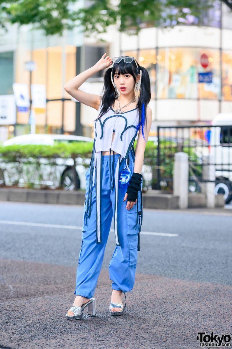 Harajuku Girl in M.Y.O.B Tokyo Street Style w/ Twin Tails, Cargo Pants ...