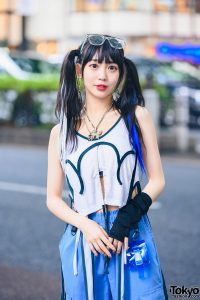 Harajuku Girl in M.Y.O.B Tokyo Street Style w/ Twin Tails, Cargo Pants ...
