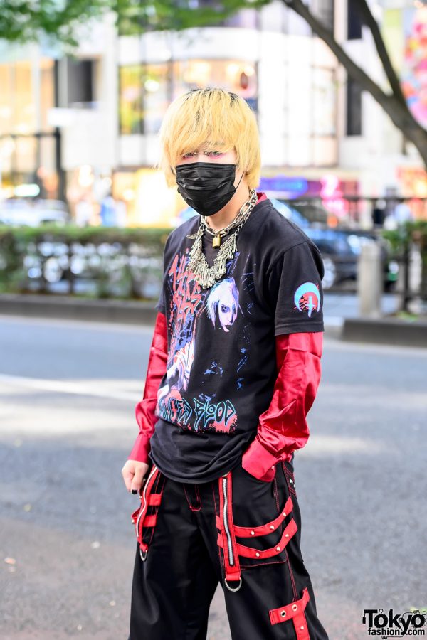 Alice Glass T-Shirt Street Style in Harajuku w/ Tripp NYC Strap Pants ...