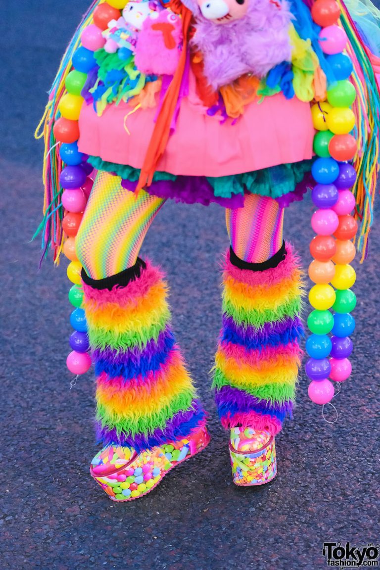 Tokyo Rainbow Streetwear Style w/ Multicolored Hair Falls, Colorful ...