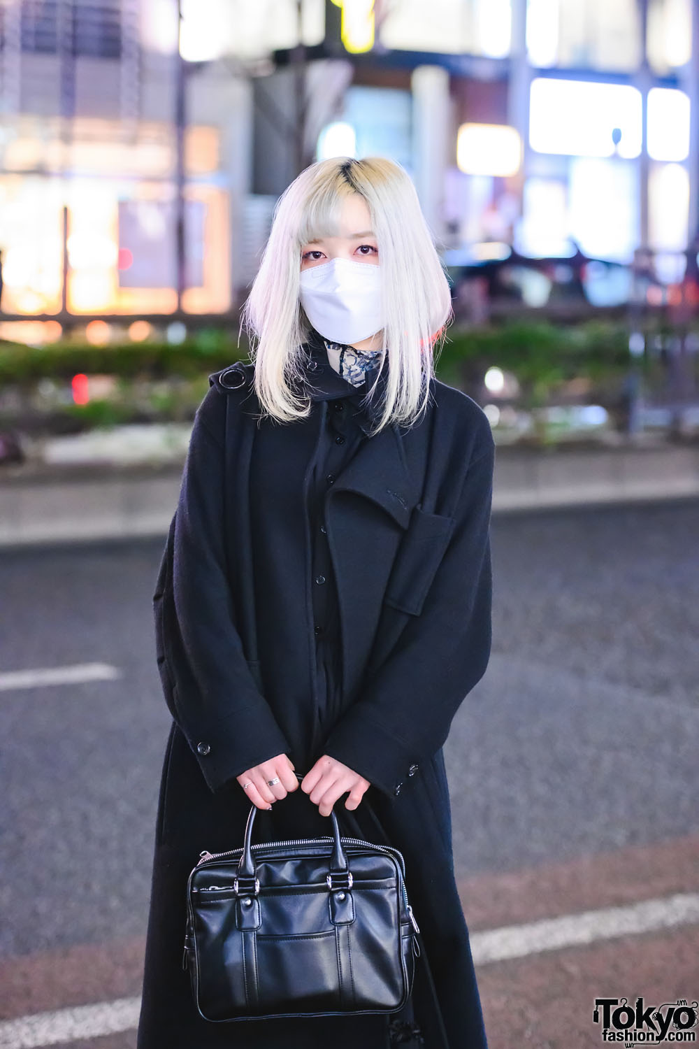 Tokyo Fashion College Student w/ Silver Hair In All Black Comme Des ...