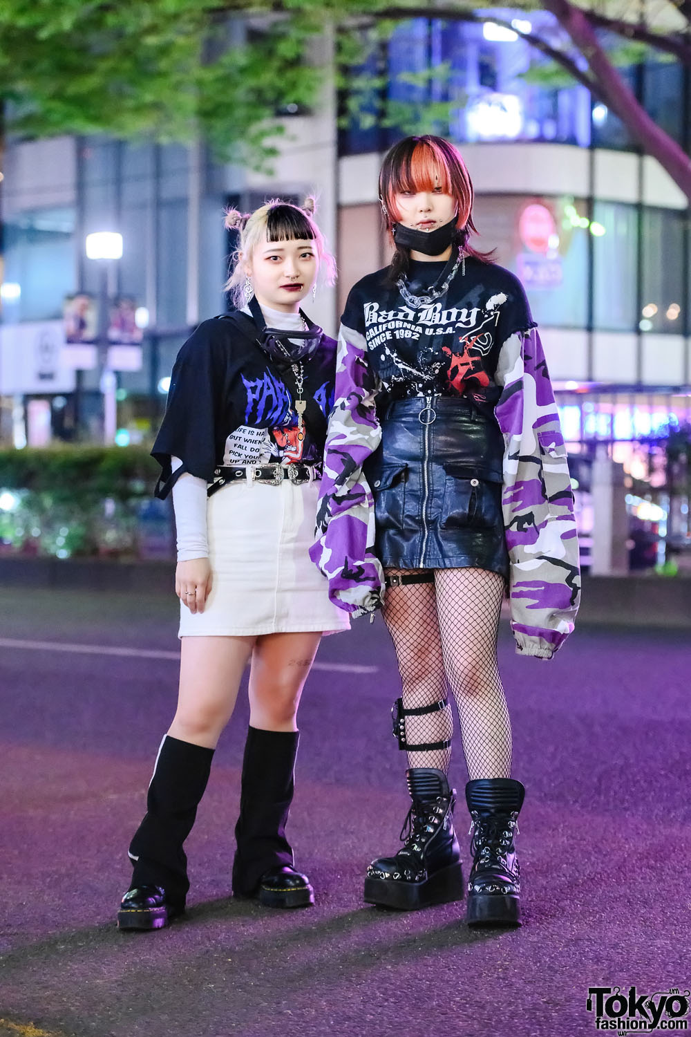 Harajuku Girls in Dark Looks w/ Extra Long Sleeves, Giant Zipper, Never Mind The XU, Remake Fashion & Demonia Platforms