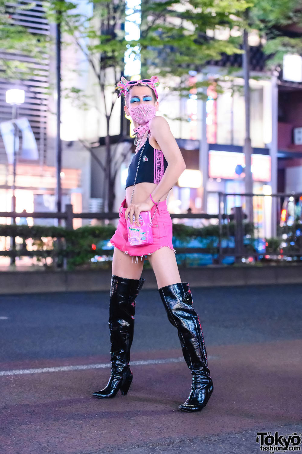 Japanese Model & Drag Queen in Harajuku w/ Rainbow Hair, FR2UME Top ...