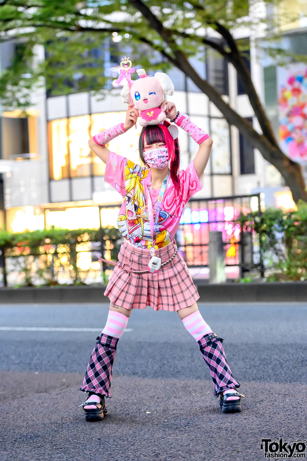 Harajuku Girl in Pink Kawaii Pretty Cure Anime Fashion w/ Pekorin Plush,  Magical Girl Wand, Kuromi & Hello Kitty – Tokyo Fashion