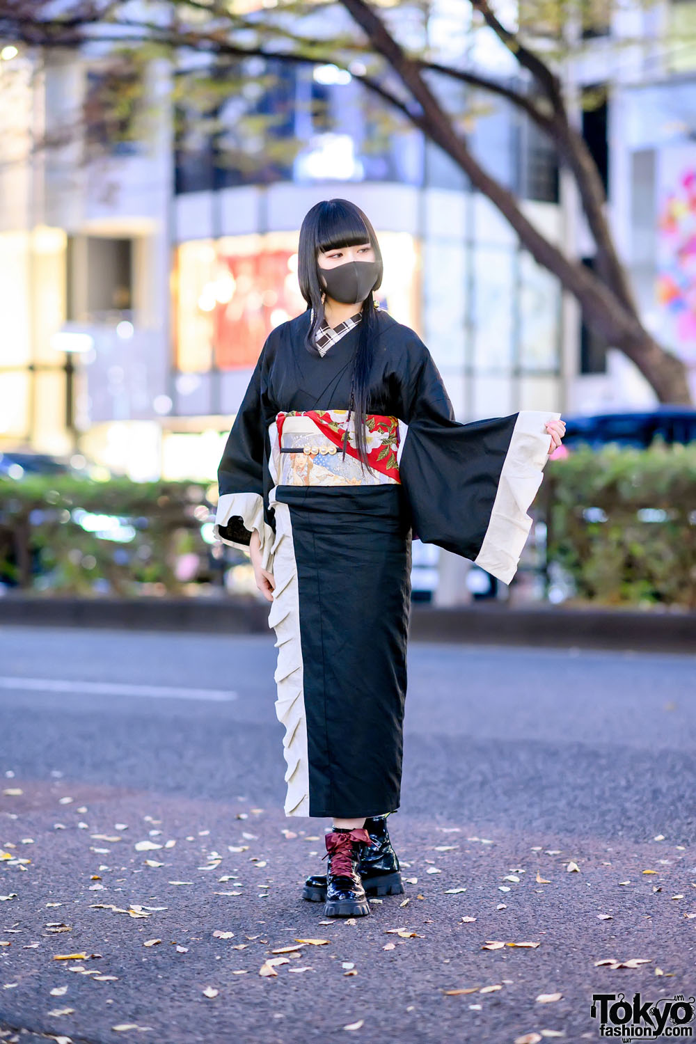Japanese Kimono Street Style w/ Hime Haircut, Gofuku Yasan Obi, Saku  Laboratory & Ribbon Laced Boots – Tokyo Fashion