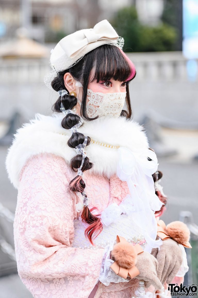 RinRin Doll Wearing A Kimono & Twintails Hairstyle On The Street In ...