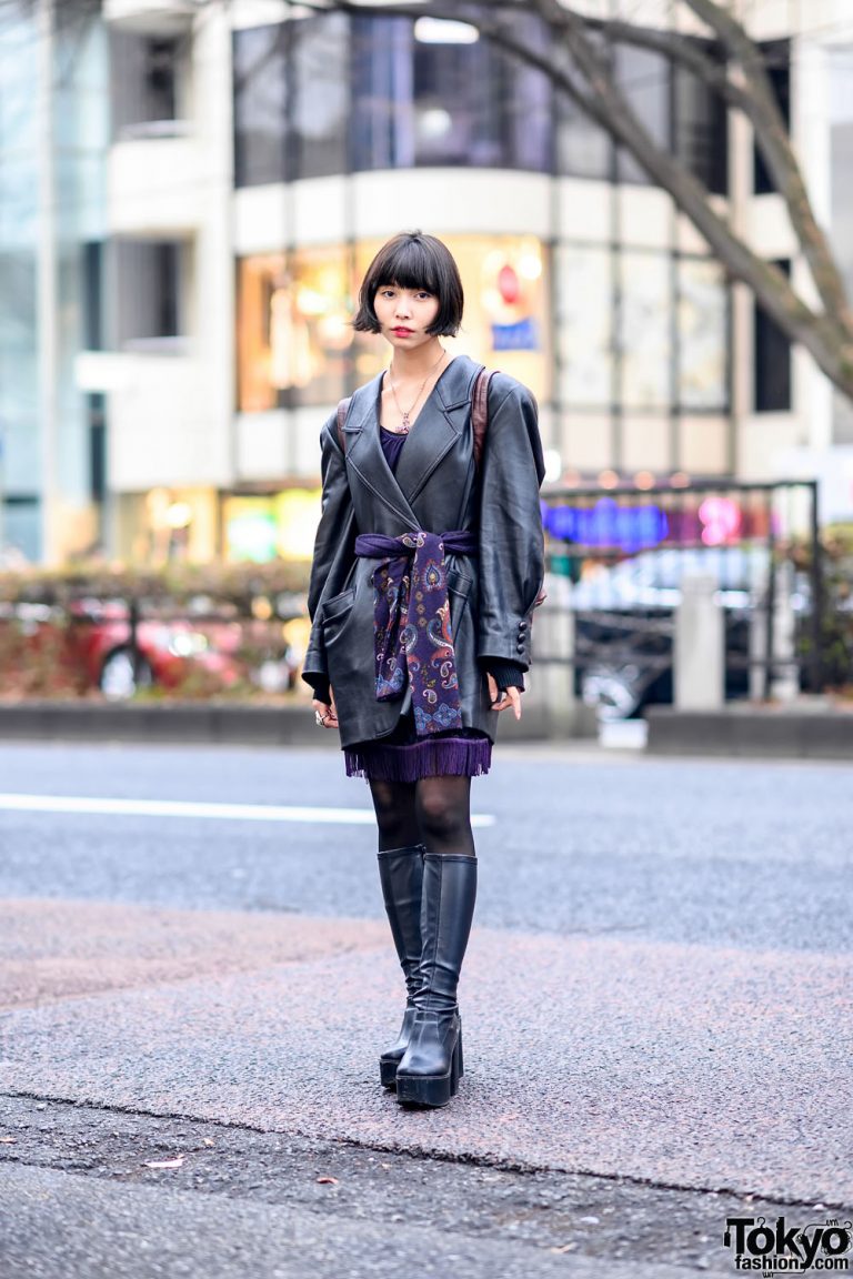 Japanese Vintage Street Style w/ Bob Hairstyle, Oversized Jacket, Scarf ...