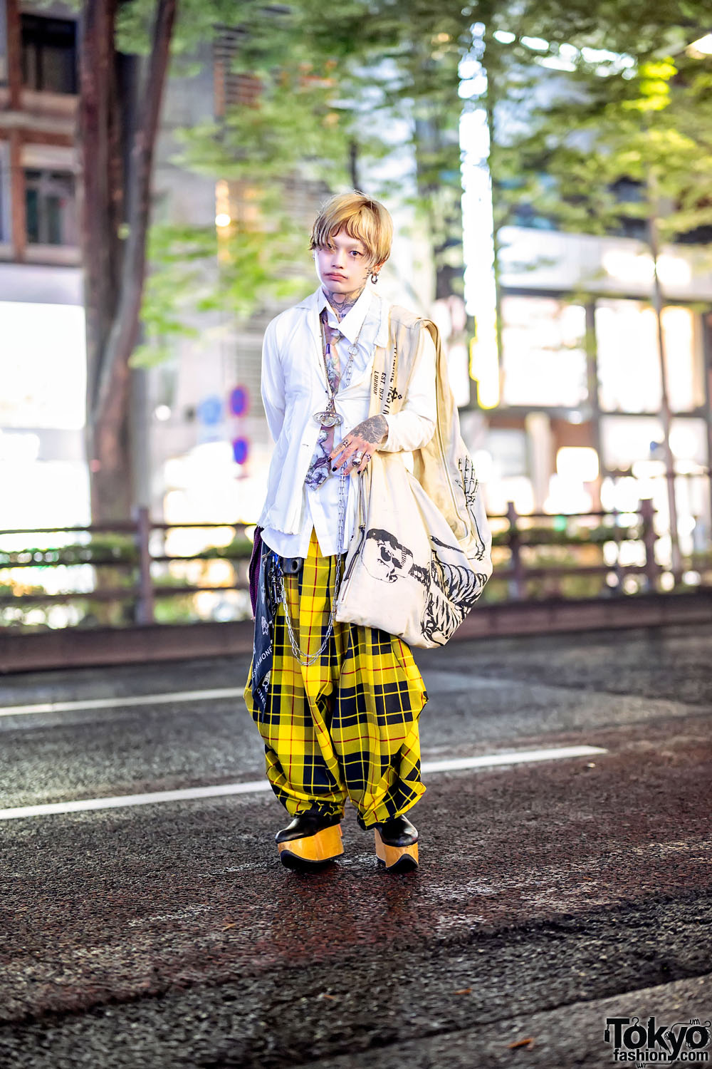 21-year-old Japanese fashion student Haruki (@fomore_o_hrk) wearing a  handmade whole body denim man look on the street in Harajuku Toky